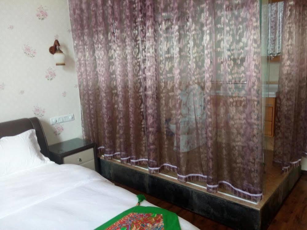 Shuanglang Jinxiangyuan Hotel Dali Shuanglang ภายนอก รูปภาพ